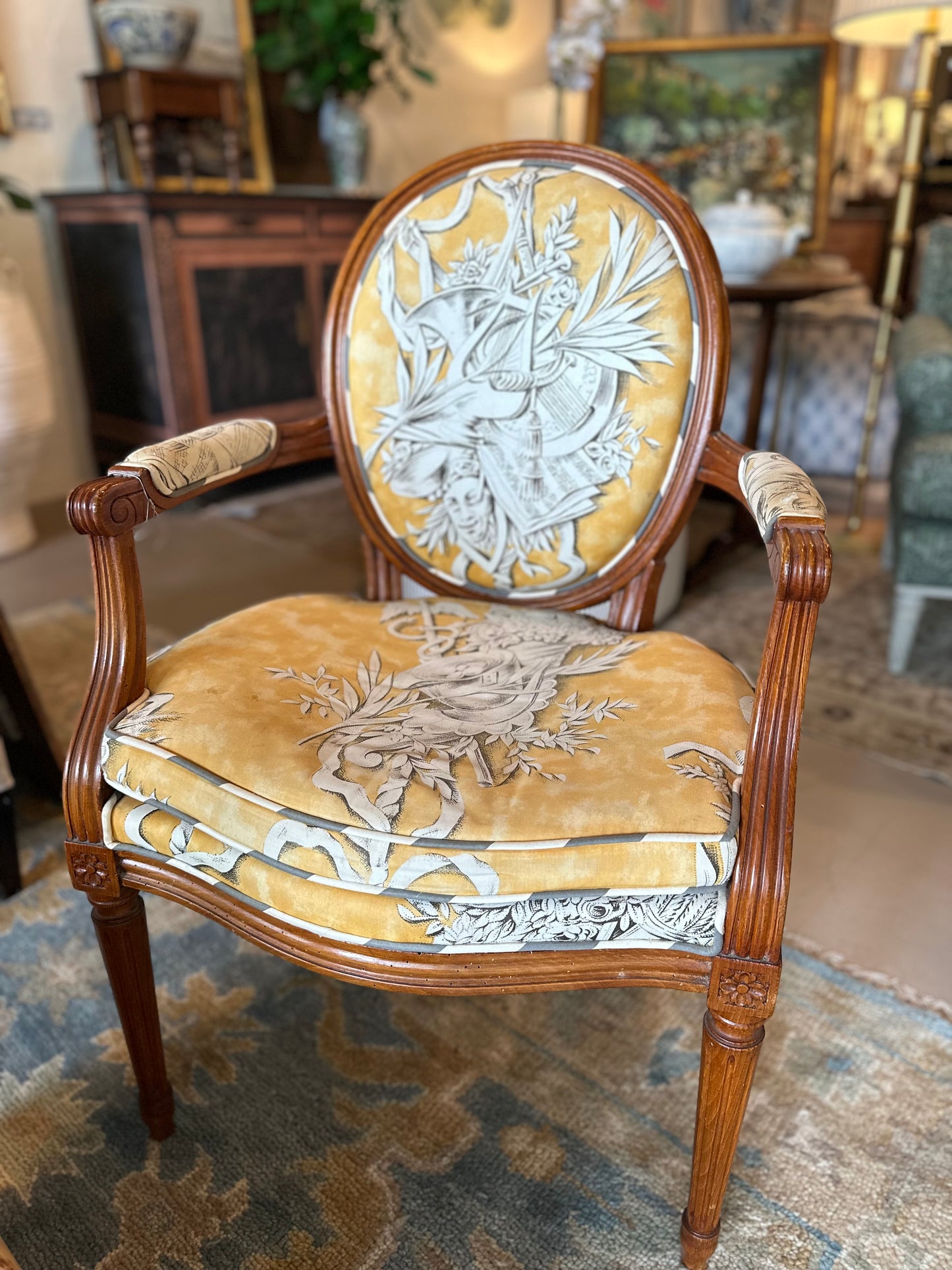 Medallion Arm Chair
