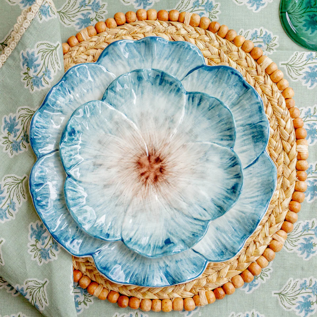 Elisabetta Flower Dinner Plate, Blue
