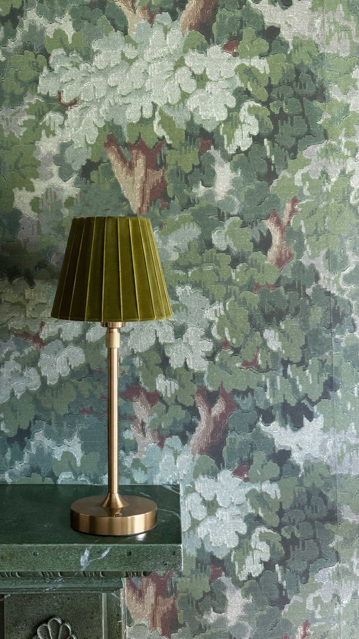Pietra Green Velvet Lamp
