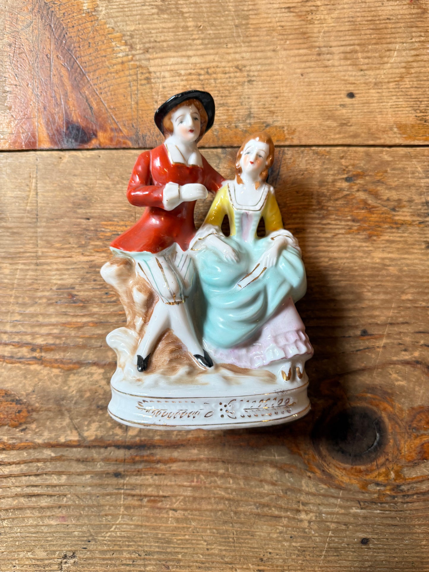 Vintage Colonial Couple