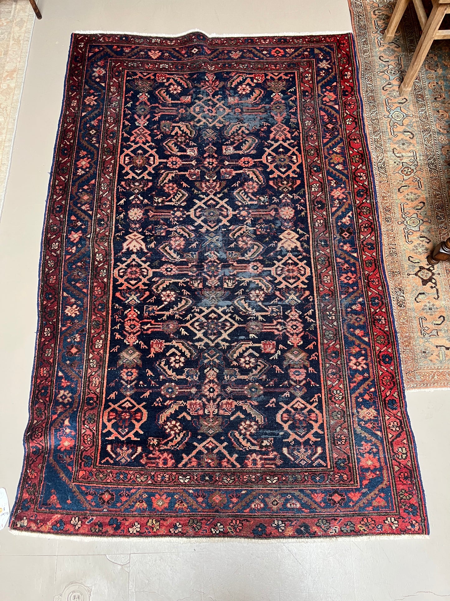 Rug 4.3 X 6.8