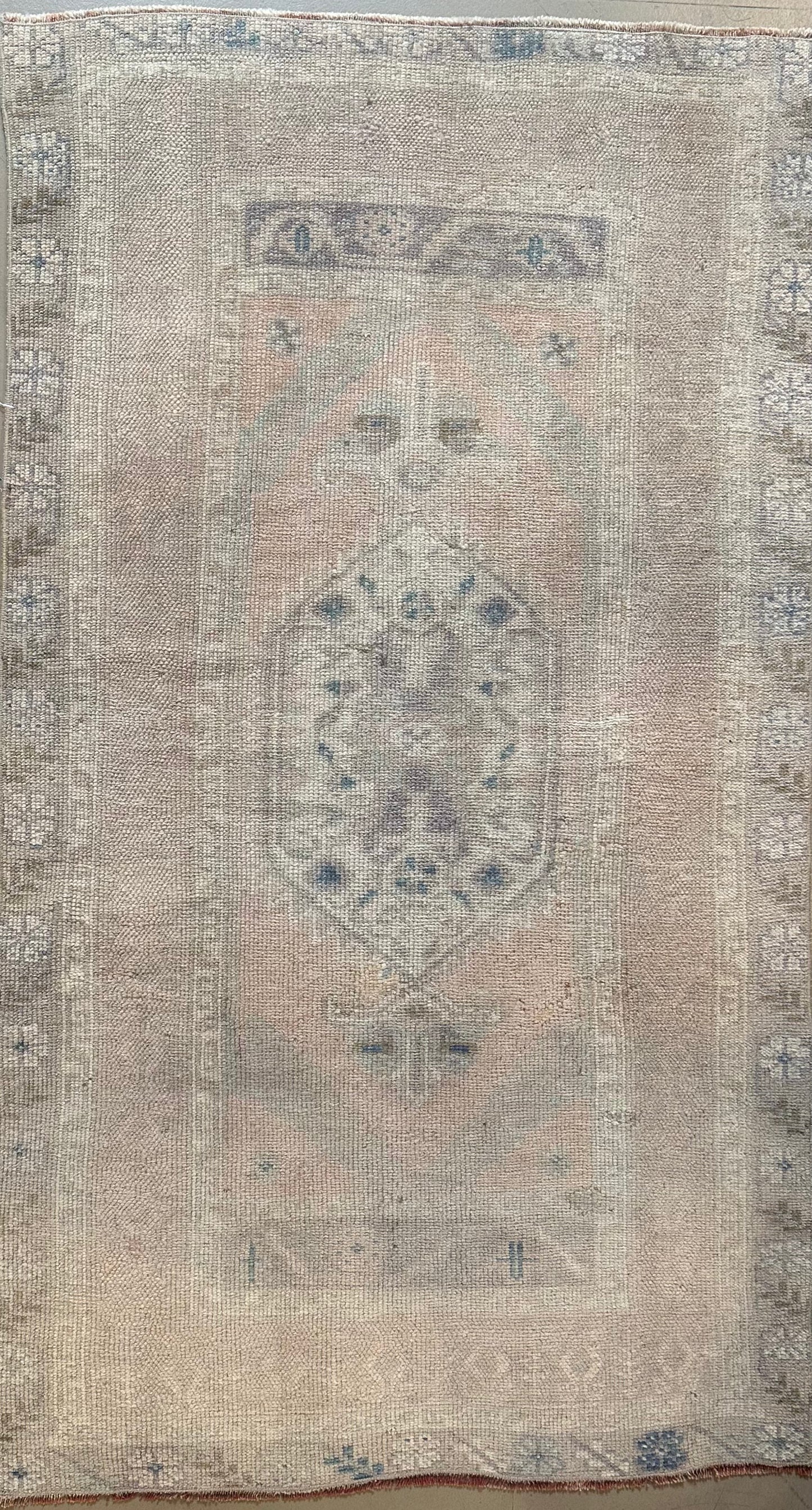 2'10" x 5'0" Vintage Turkish Rug