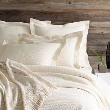 Interlaken Matelasse Coverlet | Ivory/Queen