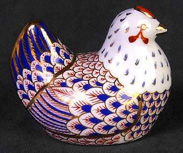 Porcelain Hen Figurine w/ Hand Painted Gold Accents