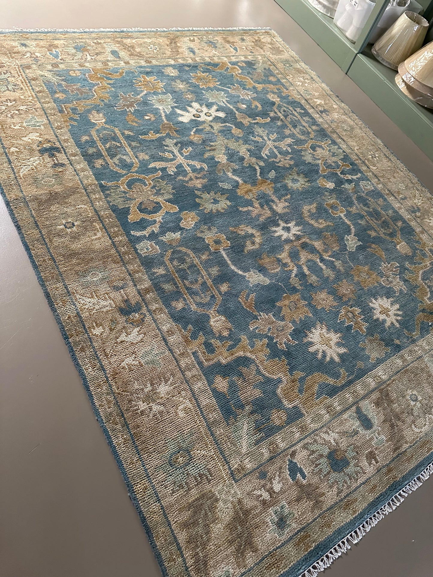 Rug 8 x 10