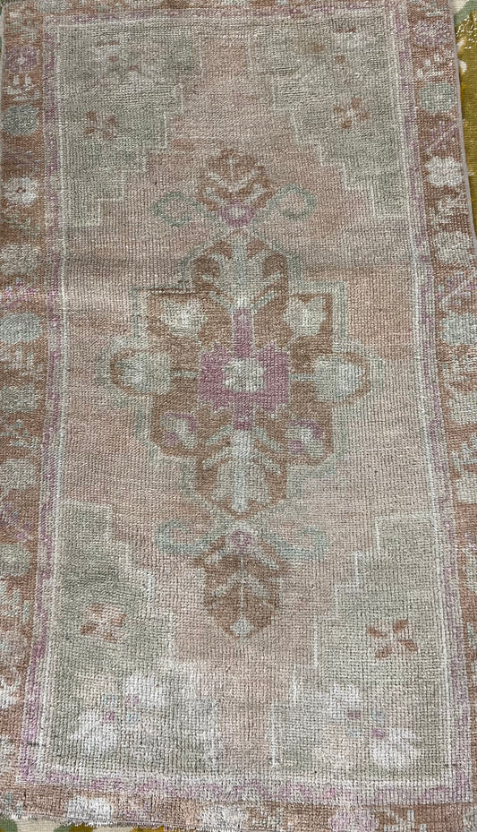 2'4"x 4' Vintage Turkish Rug