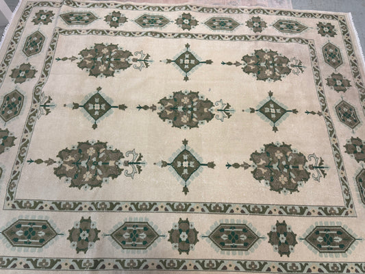 8’8” x 11’9” Vintage Chinese Rug