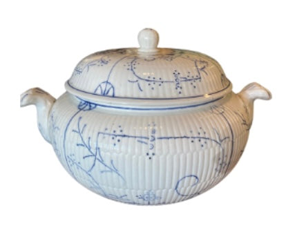 V&B Fluted Half Laced Tureens