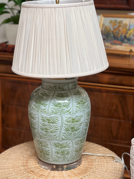 Green/White Lamp