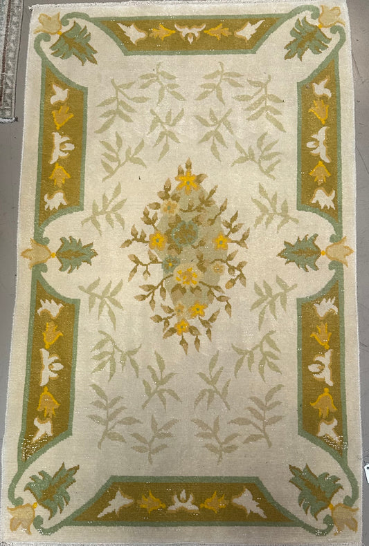 3'0" x 4'10" Vintage Chinese Rug