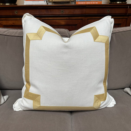 AVERY FRETWORK Pillow