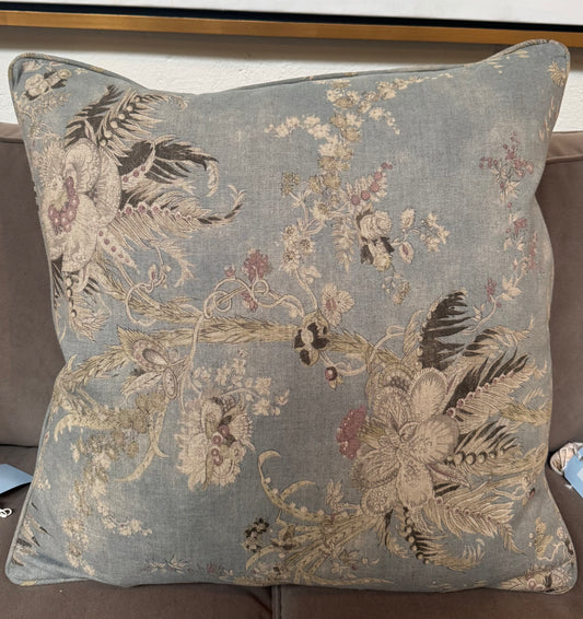 Magnolia Pillow