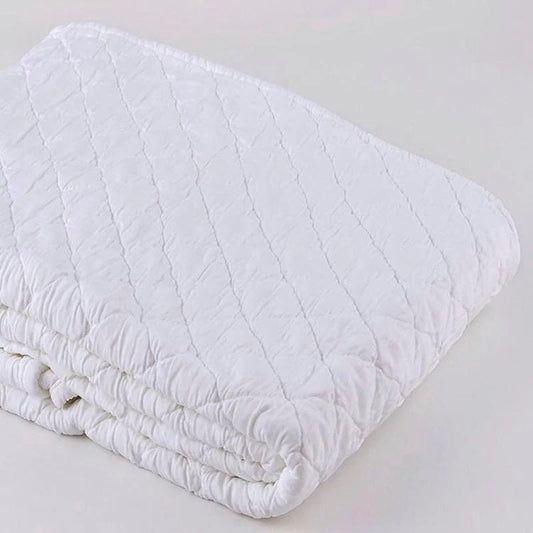 Louisa King Coverlet - White