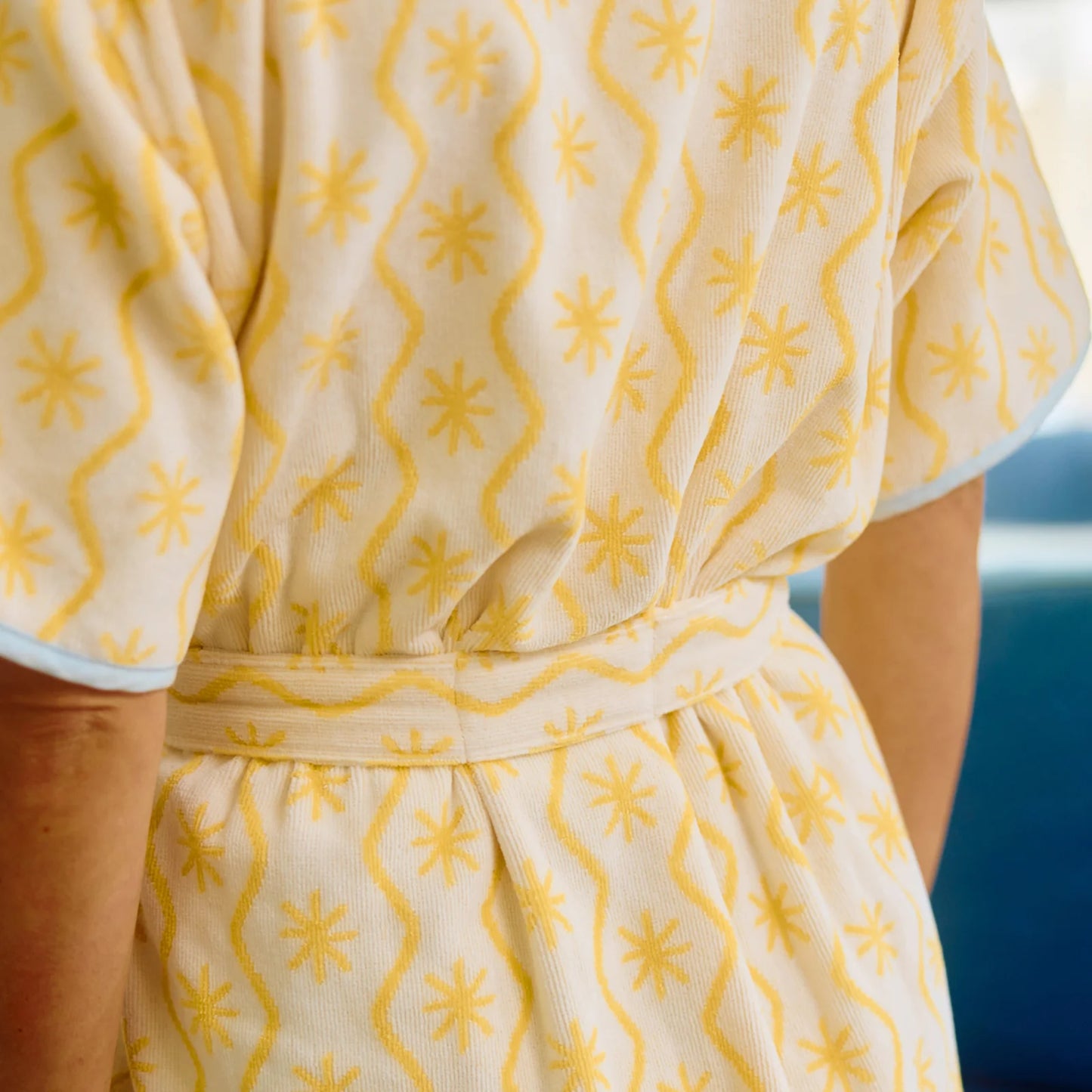 Women’s Short Plush Robe- Sunbeam