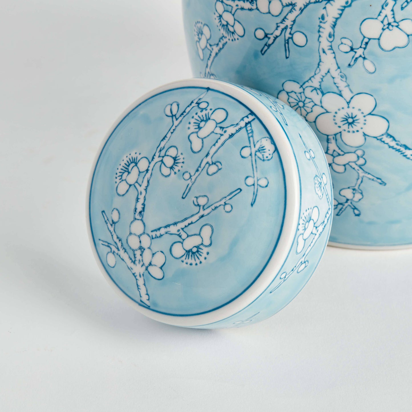 MONARCH  EMPRESS LIDDED JAR
