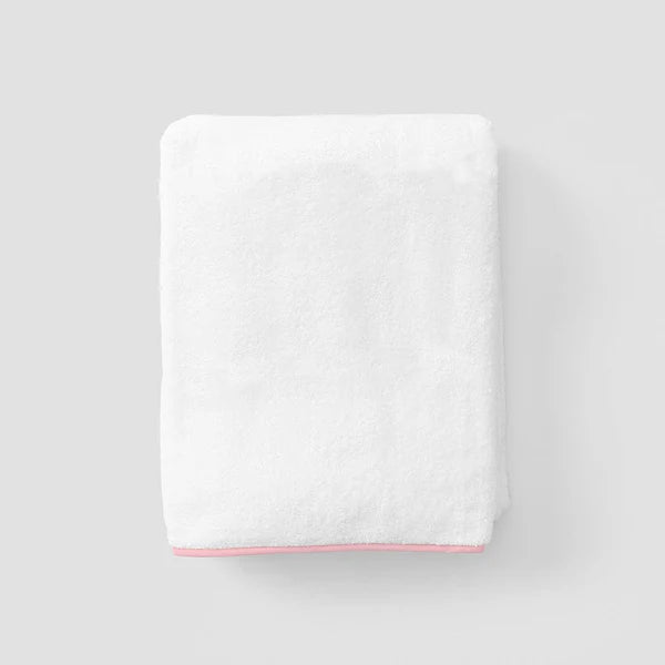 Weezie Signature Bath Towel - Ballet Pink on White