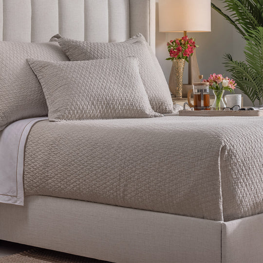Dawn Coverlet Natural King