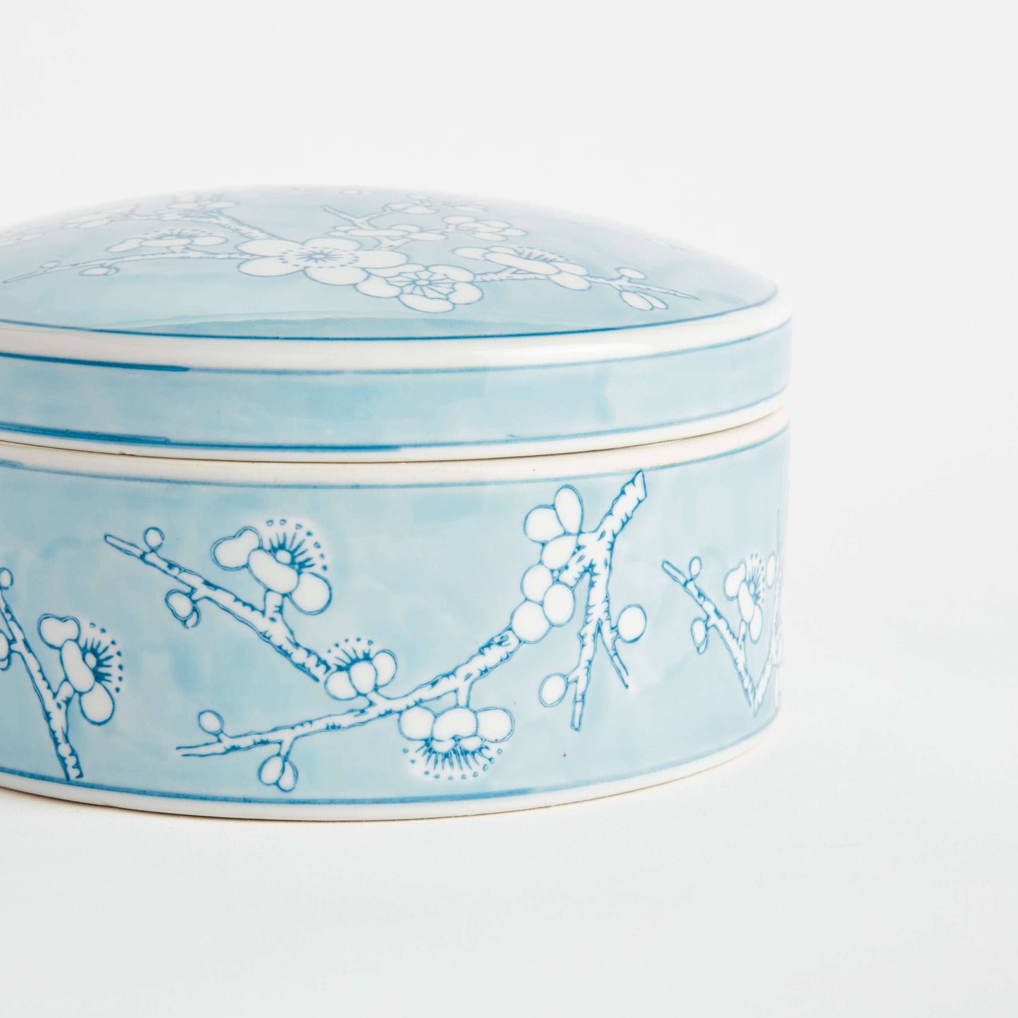 MONARCH EMPRESS ROUND LIDDED CATCHALL BOX LARGE