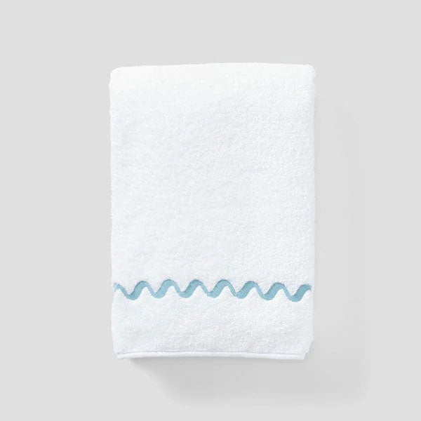 Wave Embroidered Bath Bundle