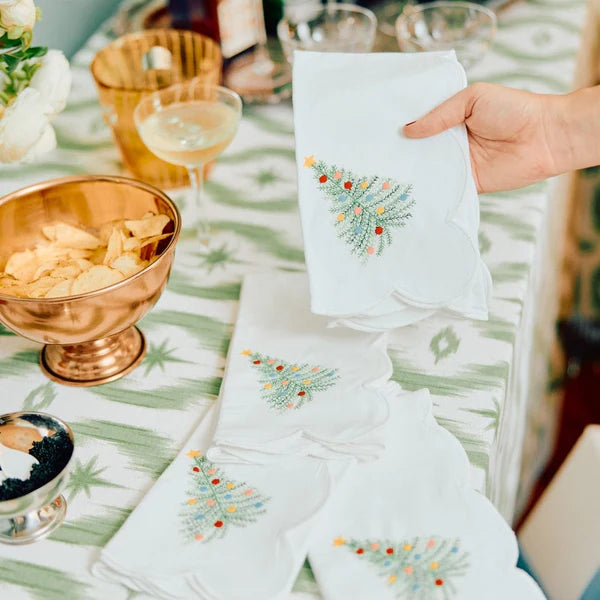 Weezie Holiday Tree Scallop Dinner Napkin