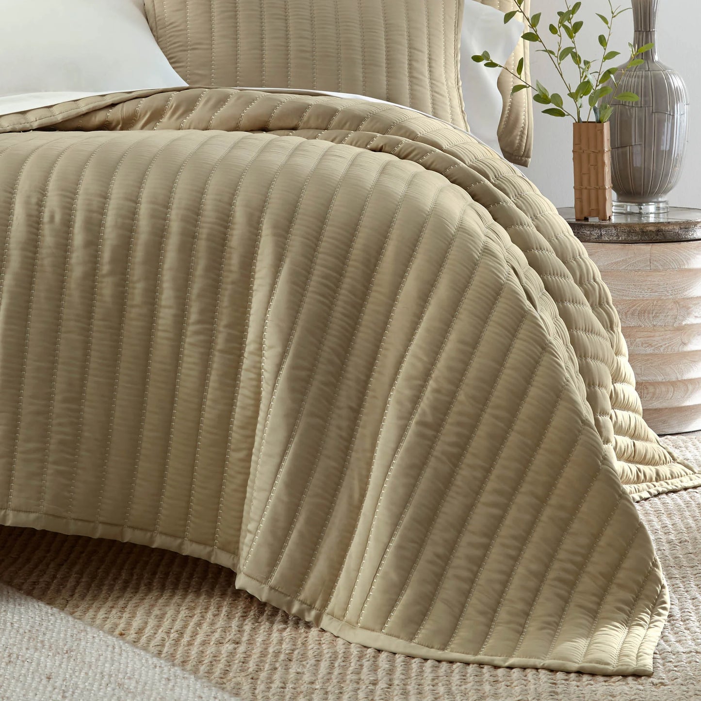 Urban Bamboo Champagne Coverlet King 112x98