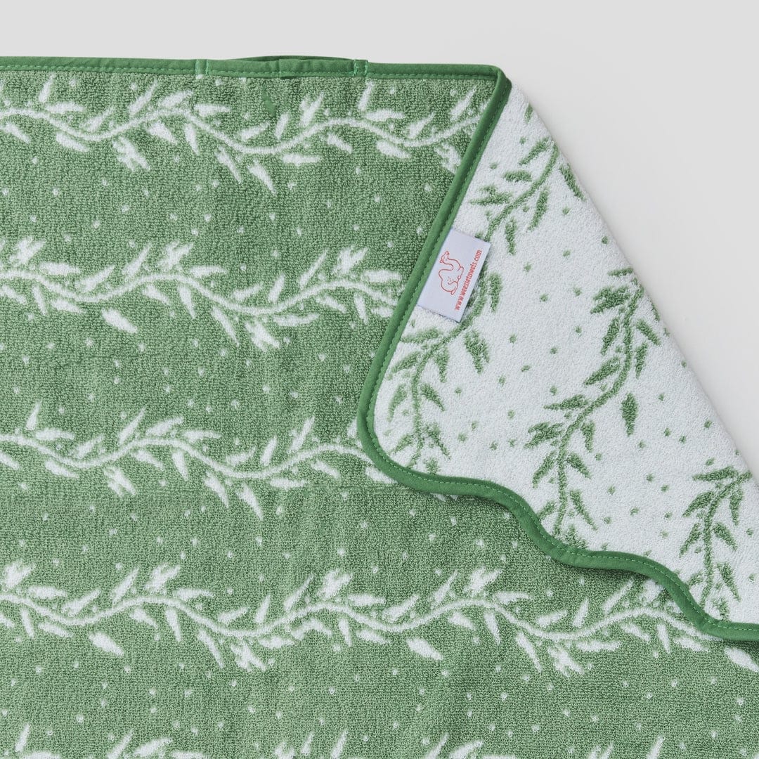 Weezie Scallop Patterned Bath Towel - Willow